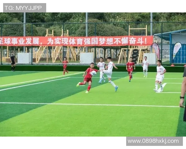 部队足球:锻炼意志与团队精神的竞技舞台 部队足球:锻炼意志与团队精神的竞技舞台